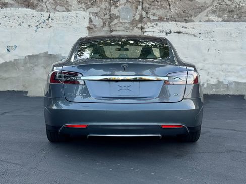 Used 2013 Tesla Model S image 5