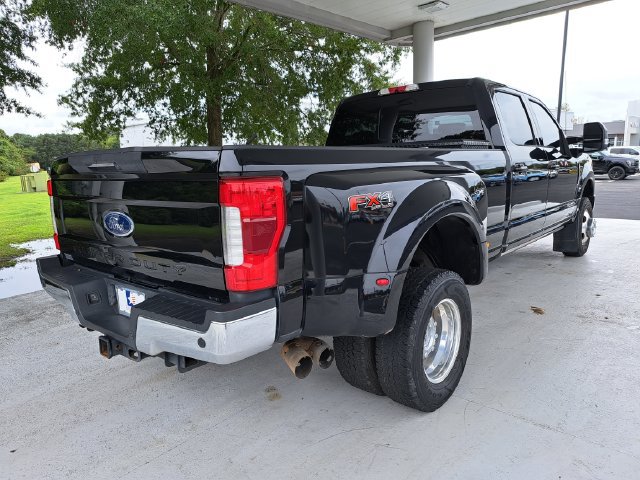 Used 2017 Ford F350 Lariat w/ Lariat Ultimate Package AWD/4WD image 6