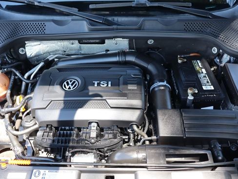 Used 2013 Volkswagen Beetle 2.0T FWD image 36