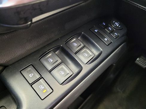 Used 2017 Chevrolet Silverado 1500 LTZ Z71 AWD/4WD image 27