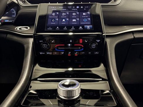 Used 2023 Jeep Grand Cherokee Altitude image 27