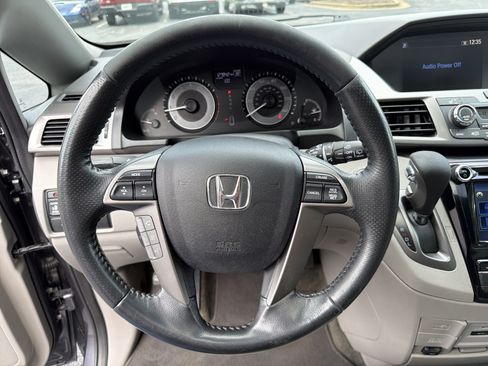 Used 2016 Honda Odyssey EX-L image 24