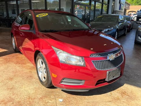 Used 2011 Chevrolet Cruze LT FWD image 1