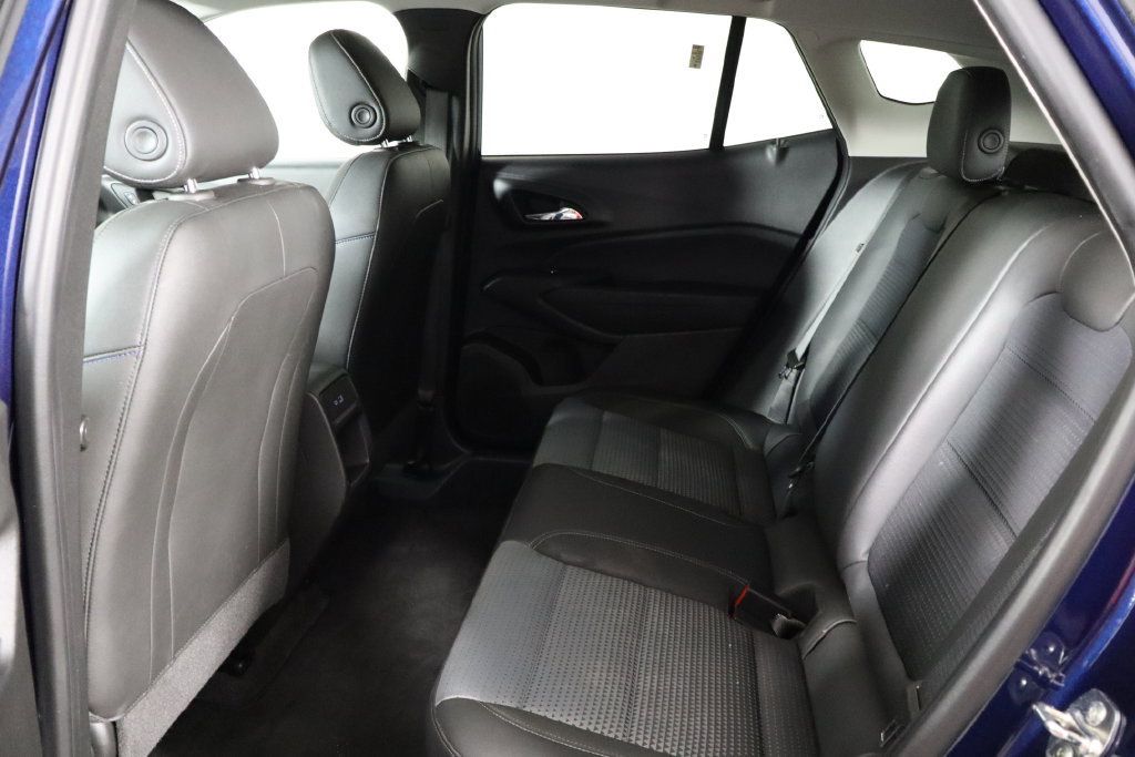 Used 2024 Chevrolet Trax LT FWD image 16