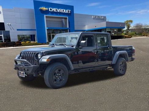 Used 2022 Jeep Gladiator Sport w/ Trailer Tow Package AWD/4WD image 34