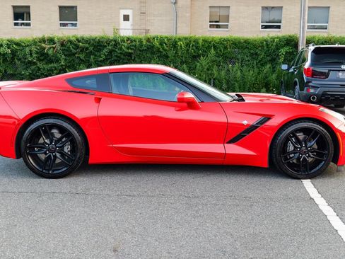 Used 2016 Chevrolet Corvette Stingray Coupe RWD image 8