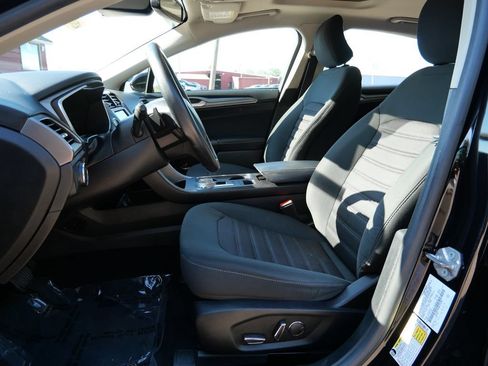 Used 2019 Ford Fusion SE AWD/4WD image 17