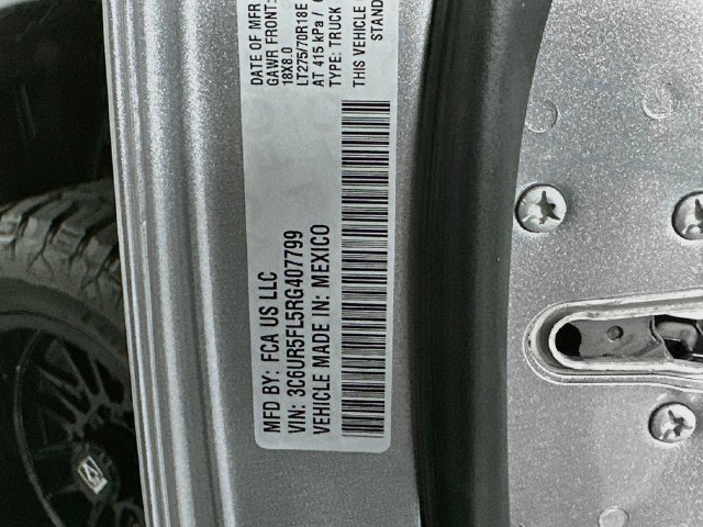 Used 2024 RAM 2500 Laramie w/ Safety Group AWD/4WD image 31