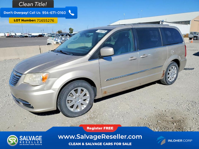 Used 2013 Chrysler Town & Country Touring FWD image 1