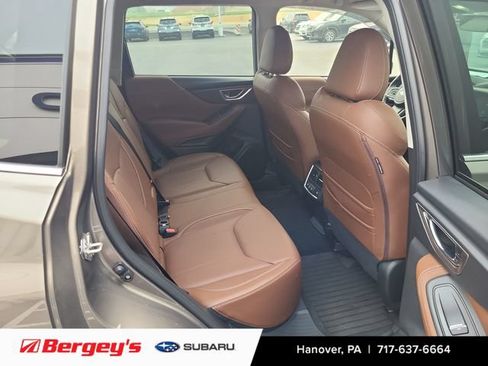 Used 2021 Subaru Forester Touring AWD/4WD image 11