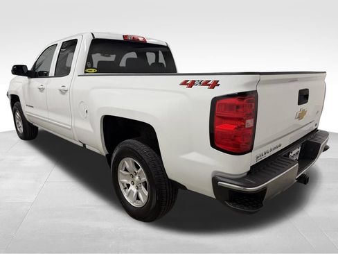 Used 2019 Chevrolet Silverado 1500 LT AWD/4WD image 2