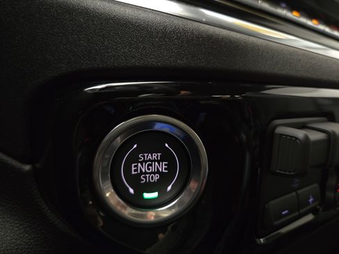 Certified 2026 Chevrolet Silverado 1500 RST AWD/4WD image 28