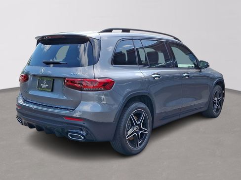 Certified 2023 Mercedes-Benz GLB 250 4MATIC image 4