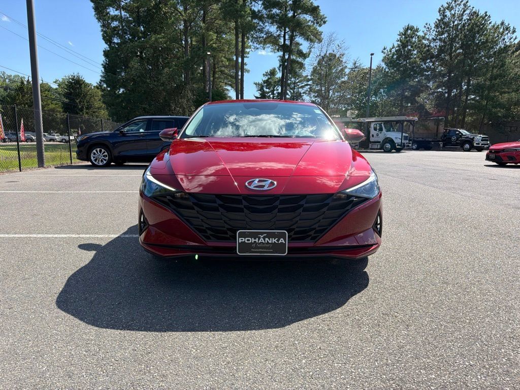 Certified 2023 Hyundai Elantra SEL w/ Preferred Accessory Package FWD image 4