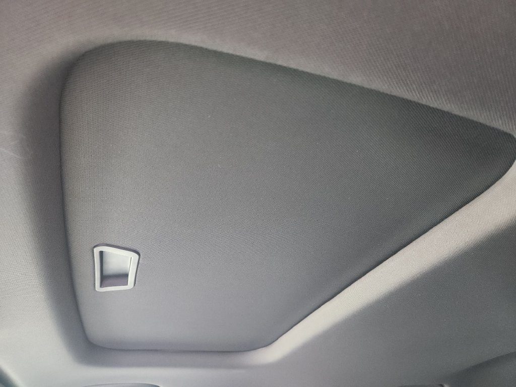 New 2026 Chevrolet Trax RS w/ Sunroof Package FWD image 17