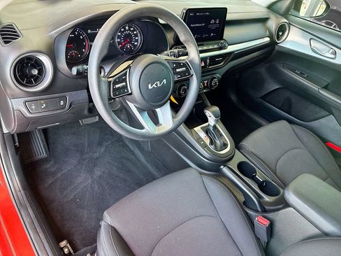 Used 2023 Kia Forte LXS w/ LXS Technology Package FWD image 9