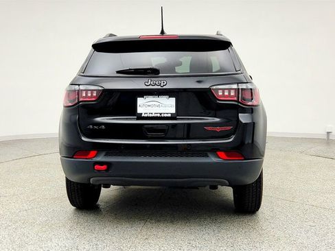 Used 2023 Jeep Compass Trailhawk AWD/4WD image 6