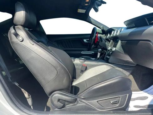 Used 2018 Ford Mustang GT Premium RWD image 19