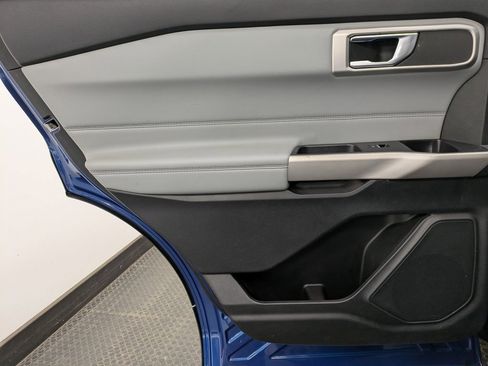 Certified 2022 Ford Explorer XLT w/ Equipment Group 202A image 21