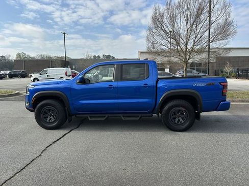 Certified 2025 Nissan Frontier PRO-4X AWD/4WD image 6