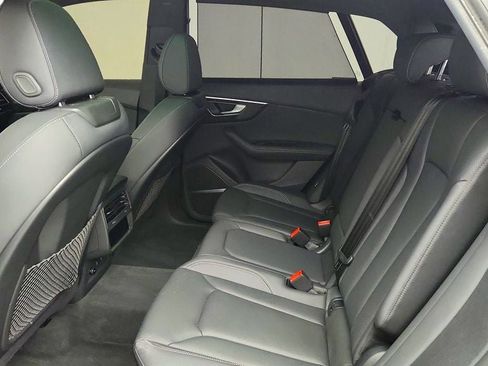 Used 2025 Audi Q8 Premium Plus w/ Premium Plus Package AWD/4WD image 23
