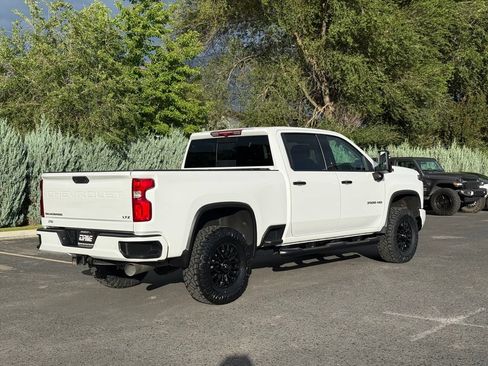 Used 2024 Chevrolet Silverado 3500 LTZ w/ LTZ Plus Package AWD/4WD image 9