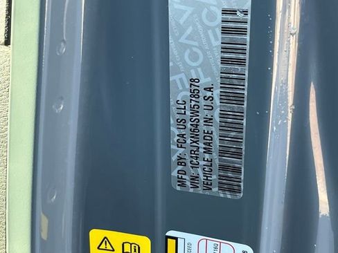 Used 2025 Jeep Wrangler Willys 4xe image 36