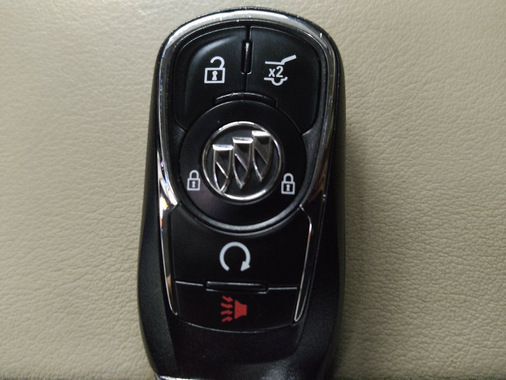 Used 2018 Buick Envision Preferred w/ LPO, Active Package FWD image 32