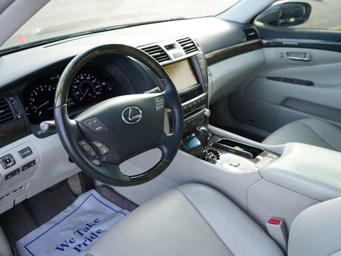 Used 2011 Lexus LS 460 RWD image 6