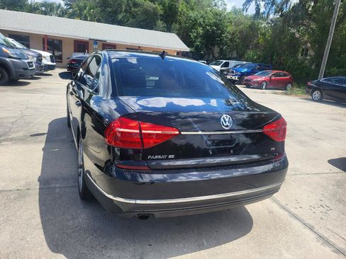 Used 2016 Volkswagen Passat 1.8T SE FWD image 28