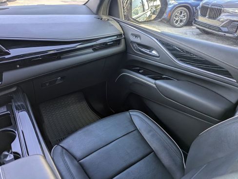 Used 2022 Cadillac Escalade Sport w/ Touring Package image 22