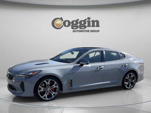 Used 2019 Kia Stinger GT2 image 1