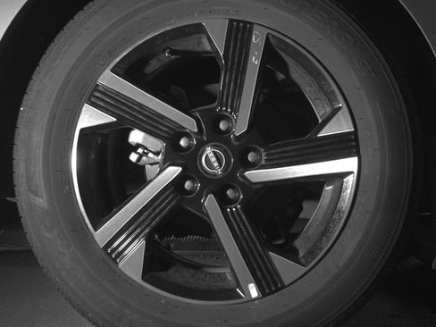 Used 2025 Nissan Sentra SV image 15