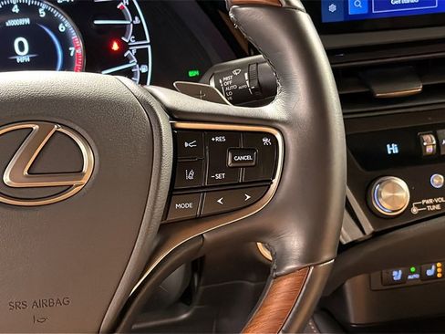 Certified 2024 Lexus ES 350 Ultra Luxury image 19