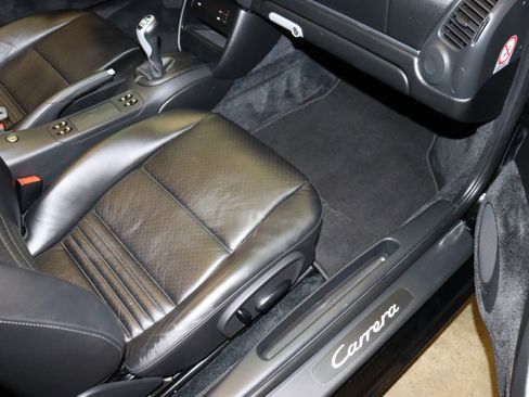 Used 2003 Porsche 911 Carrera image 27
