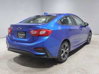 Used 2019 Chevrolet Cruze LT w/ Convenience Package FWD video 2