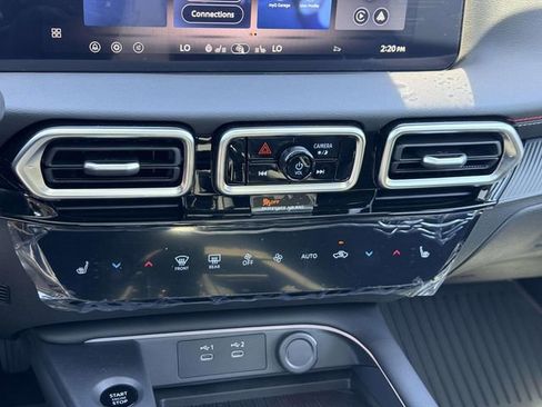 New 2026 Nissan Sentra SR w/ SR Premium Package FWD image 22