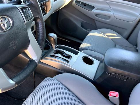 Used 2013 Toyota Tacoma 4x4 Double Cab w/ TRD Sport Pkg image 16