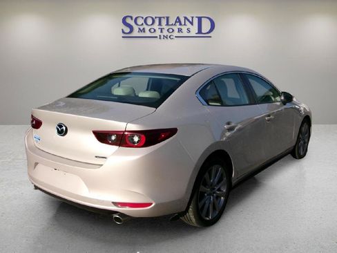 Used 2025 MAZDA MAZDA3 s FWD image 6