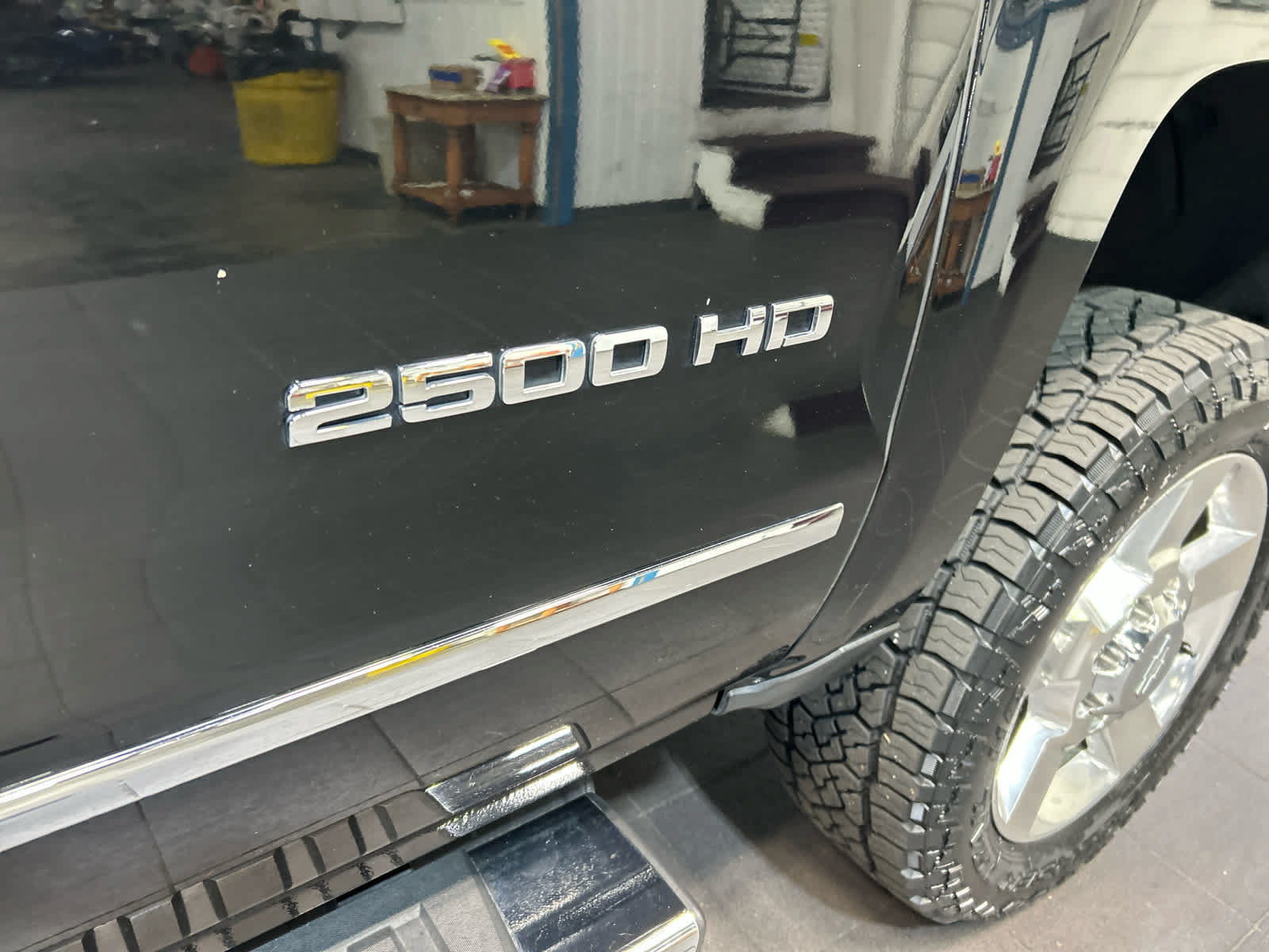 Used 2018 Chevrolet Silverado 2500 LTZ w/ Duramax Plus Package AWD/4WD image 28