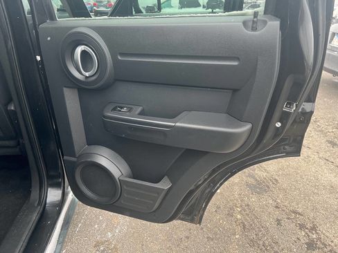 Used 2011 Dodge Nitro Heat RWD image 11