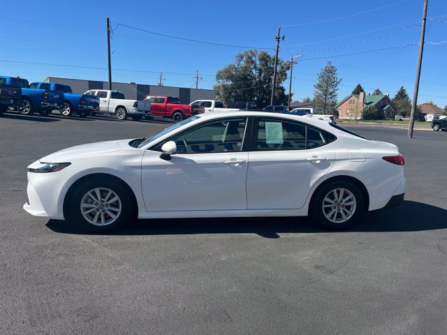 Used 2026 Toyota Camry LE FWD image 10