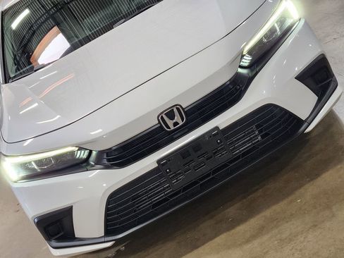 Used 2023 Honda Civic EX image 19