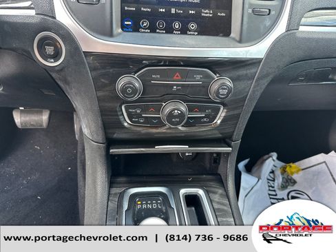 Used 2022 Chrysler 300 Touring image 21