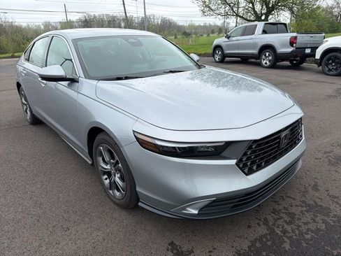 Used 2023 Honda Accord EX image 4