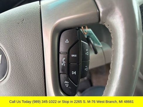 Used 2013 Chevrolet Avalanche LT AWD/4WD image 21