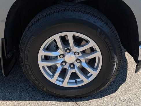 Used 2021 Chevrolet Silverado 1500 LT image 17