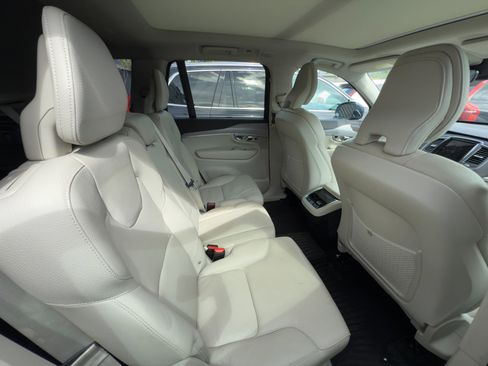 Certified 2023 Volvo XC90 B5 Core w/ Climate Package image 26
