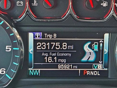Used 2017 Chevrolet Tahoe LS RWD image 9