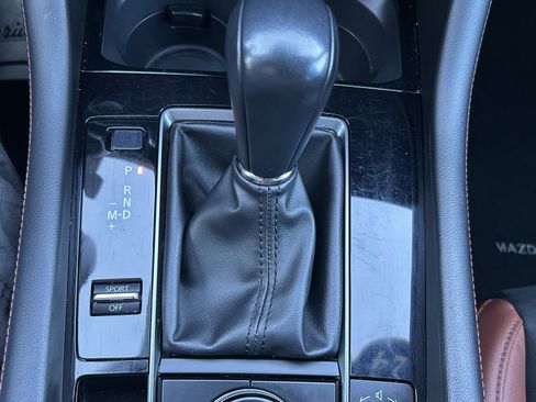 Used 2024 MAZDA MAZDA3 s image 33